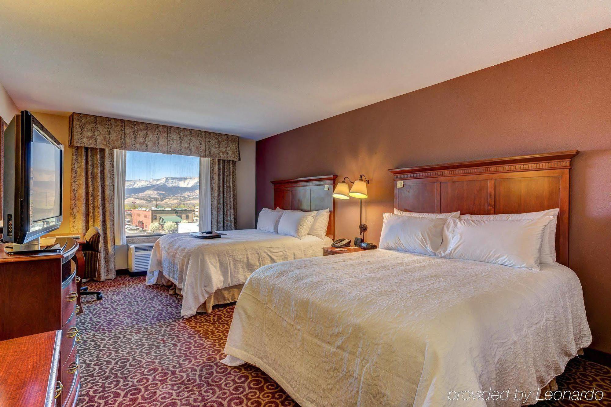 Hotel Hampton & 3*