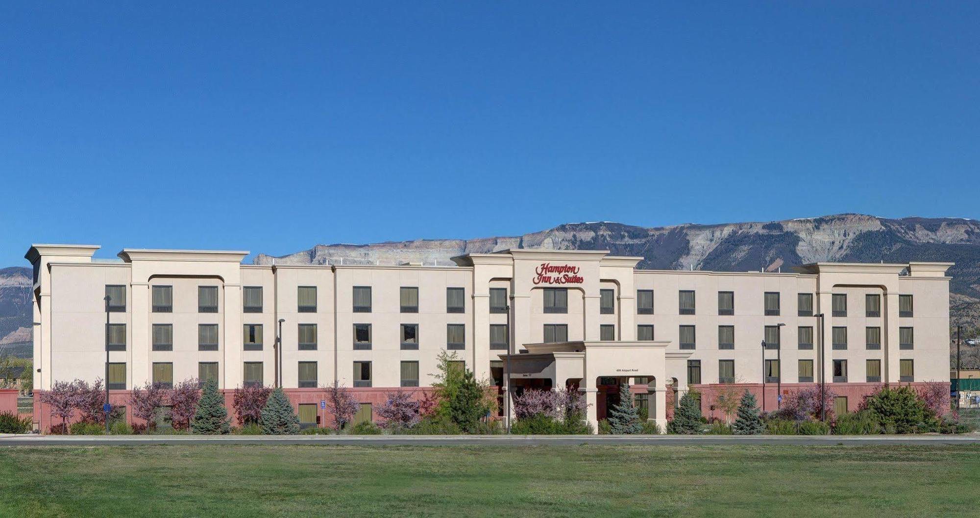 Hampton & Hotel Rifle