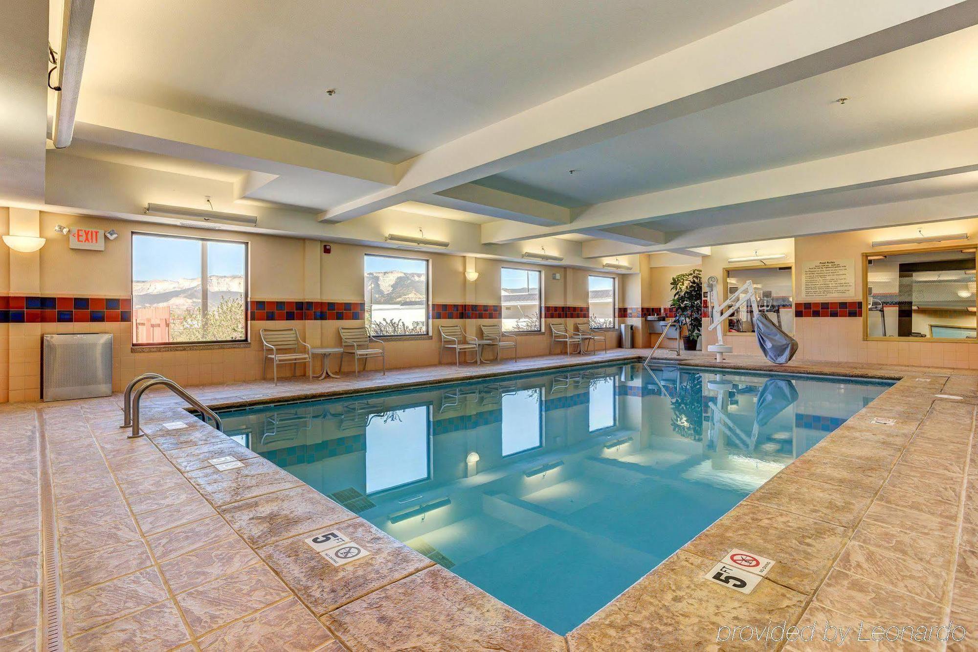 Hotel Hampton & 3*